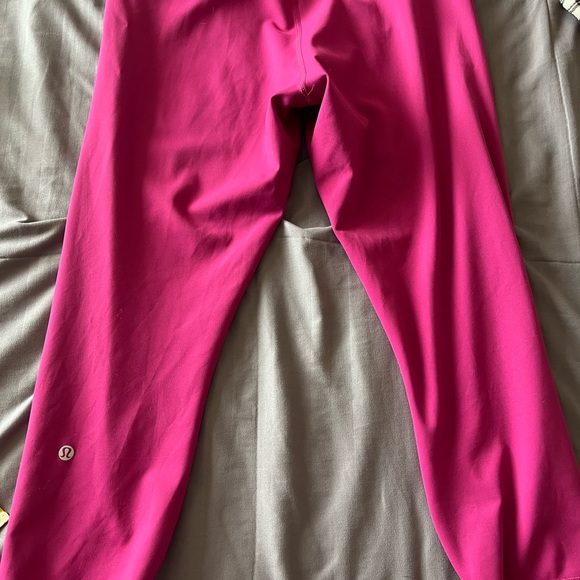 Lululemon Athletica Wunder Train High-Rise Crop Leggings in Magenta Purple - Picture 3 of 6
